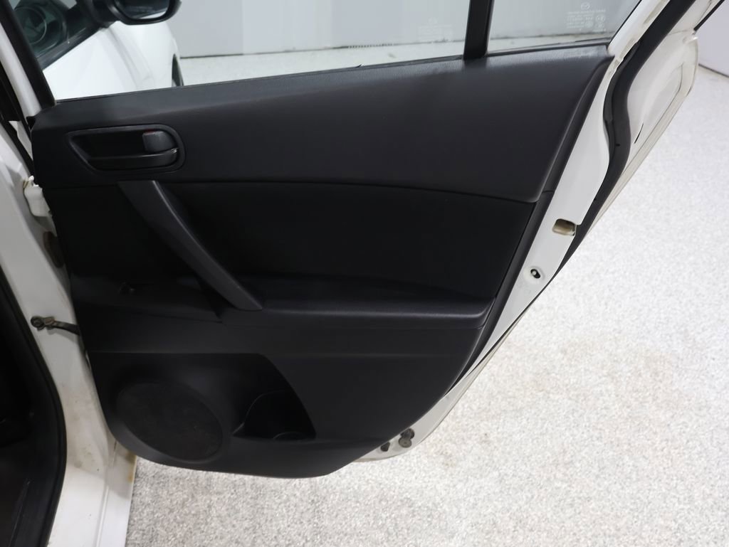 Used 2010 MAZDA MAZDA3 i Sport image 20