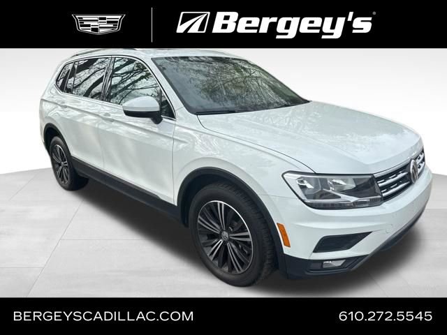 Used 2018 Volkswagen Tiguan SEL FWD image 1