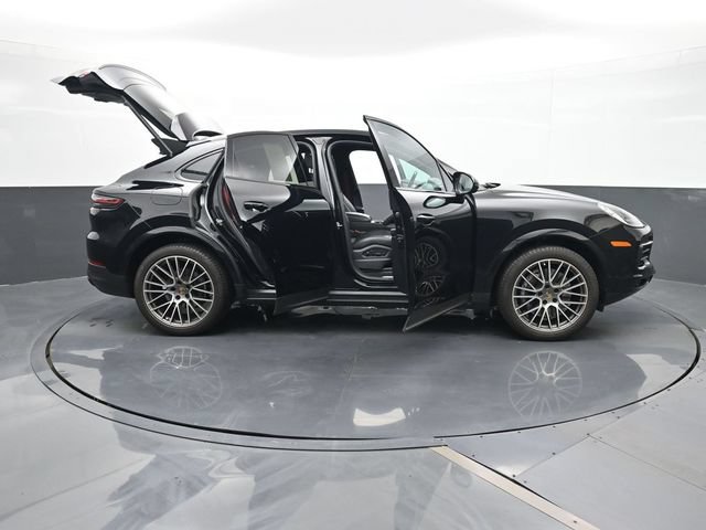 Certified 2022 Porsche Cayenne Platinum Edition AWD/4WD image 34