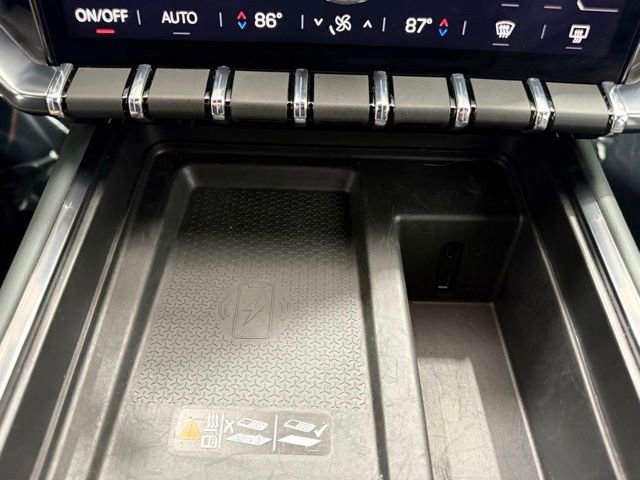 Used 2025 GMC Acadia AT4 image 36