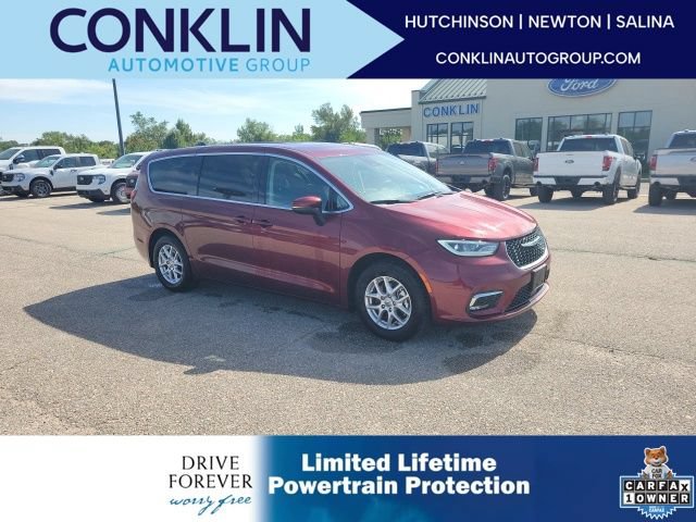 Used 2023 Chrysler Pacifica Touring-L