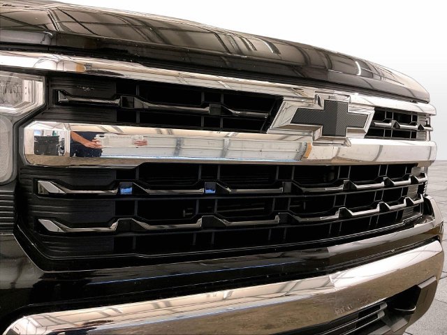 Used 2022 Chevrolet Silverado 1500 LT AWD/4WD image 30