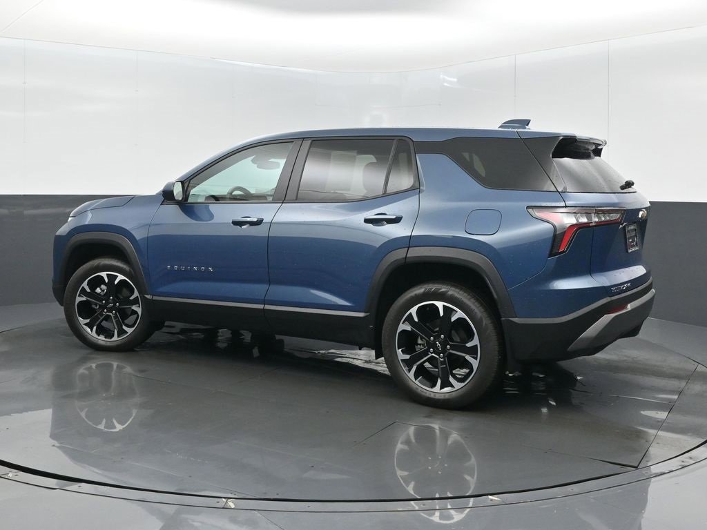 Used 2026 Chevrolet Equinox LT w/ Convenience Package II image 5