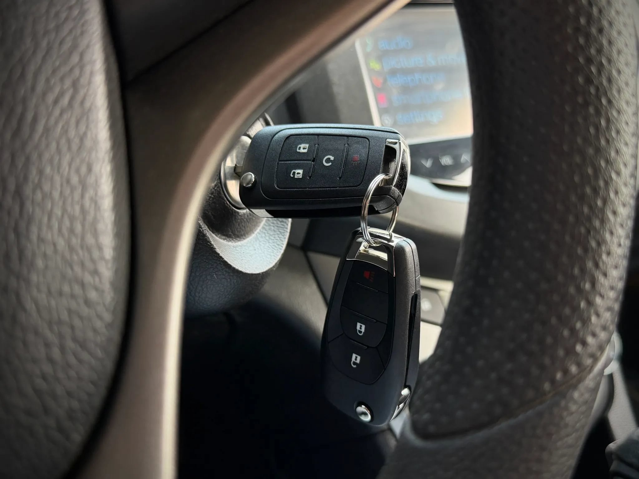 Used 2016 Chevrolet Sonic LT FWD image 11