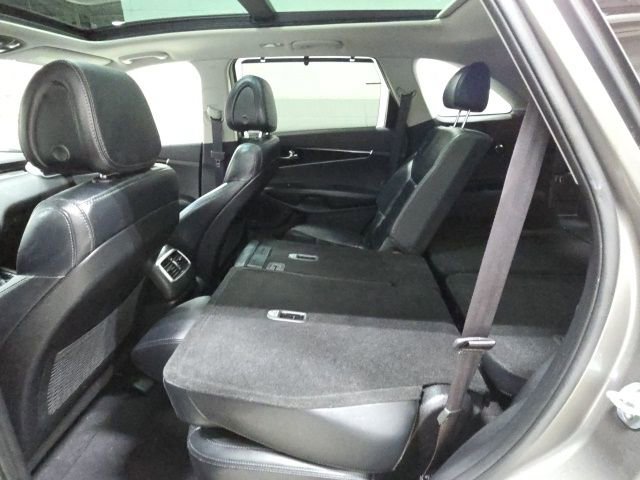 Used 2016 Kia Sorento EX w/ EX Touring Package image 35