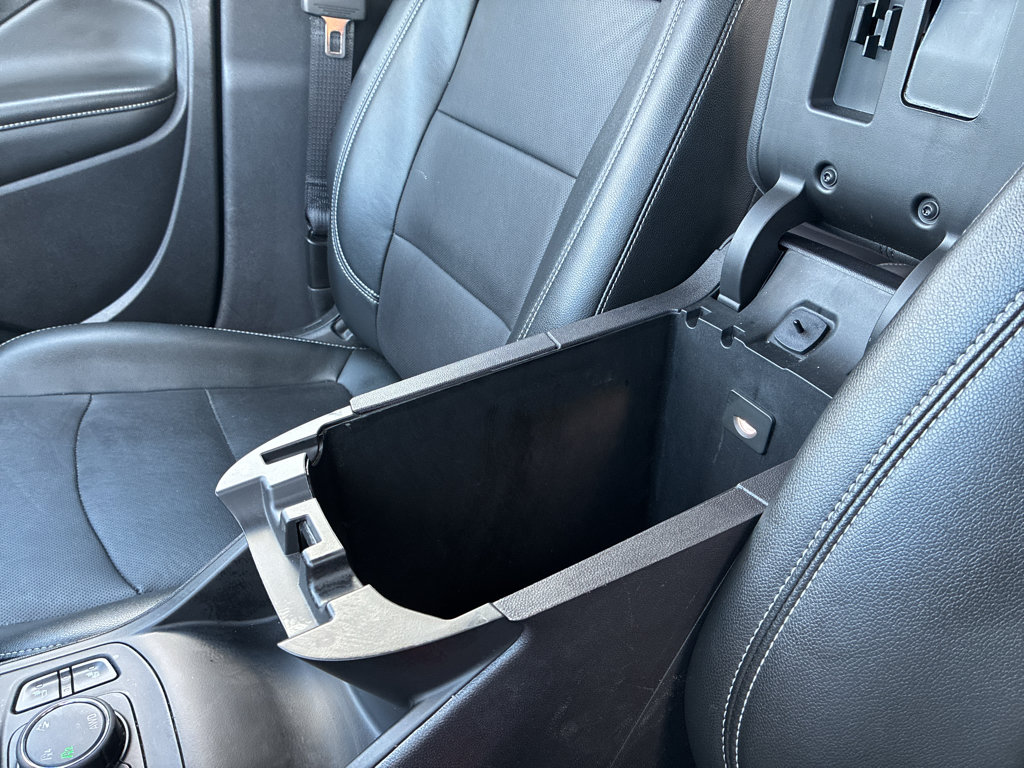 Used 2024 GMC Terrain SLT AWD/4WD image 31