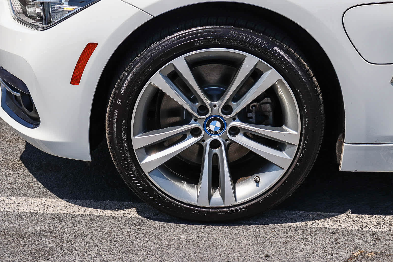 Used 2018 BMW 330e RWD image 12