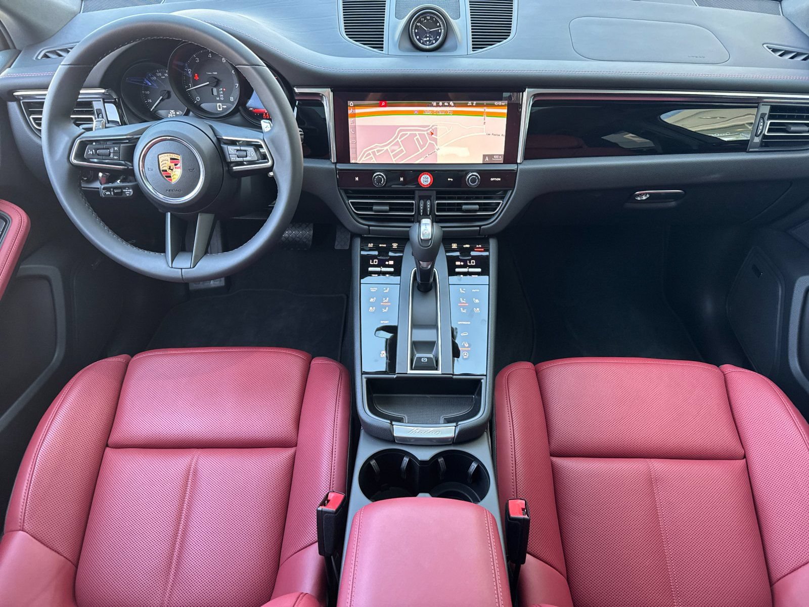 New 2026 Porsche Macan AWD/4WD image 6