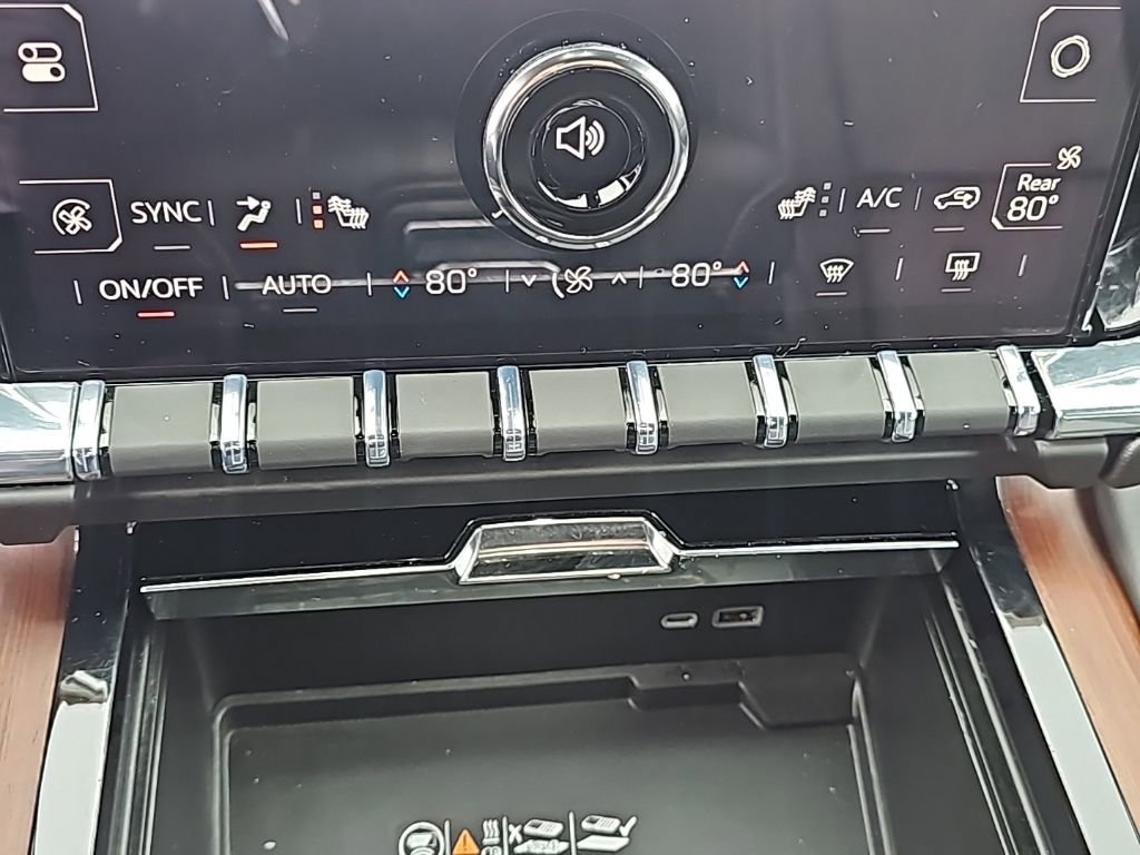 Certified 2025 GMC Yukon XL Denali image 28