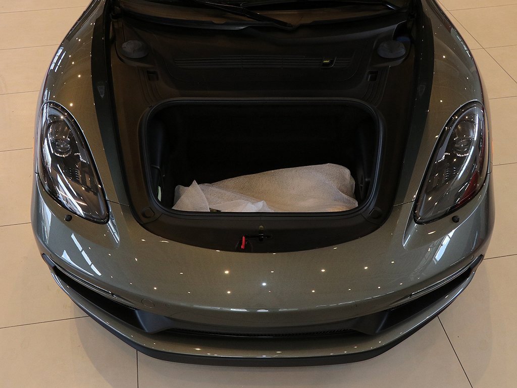 Used 2025 Porsche 718 Cayman GT4 image 53