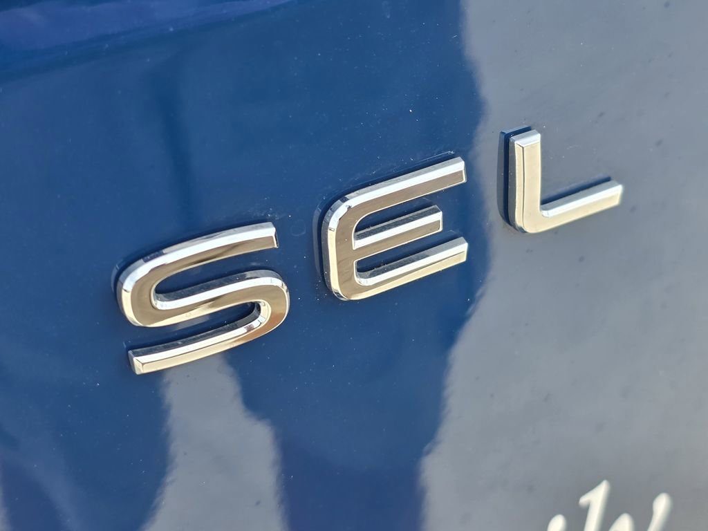 Used 2025 Volkswagen Atlas SEL Premium R-Line image 7