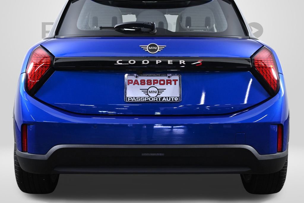 Certified 2025 MINI Cooper S image 9