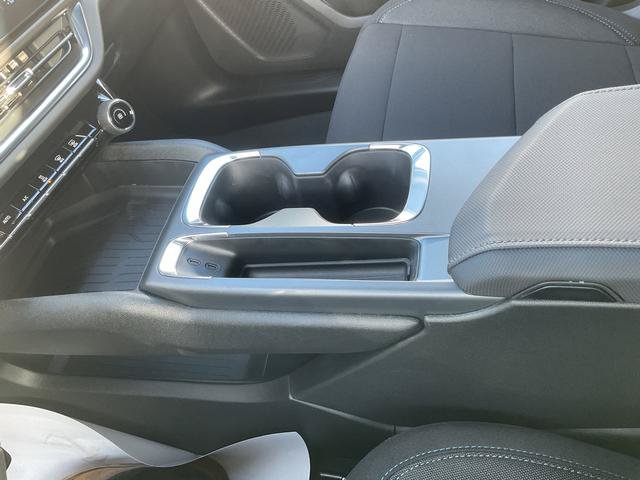 New 2026 Chevrolet Equinox EV LT w/ Comfort Package FWD image 18