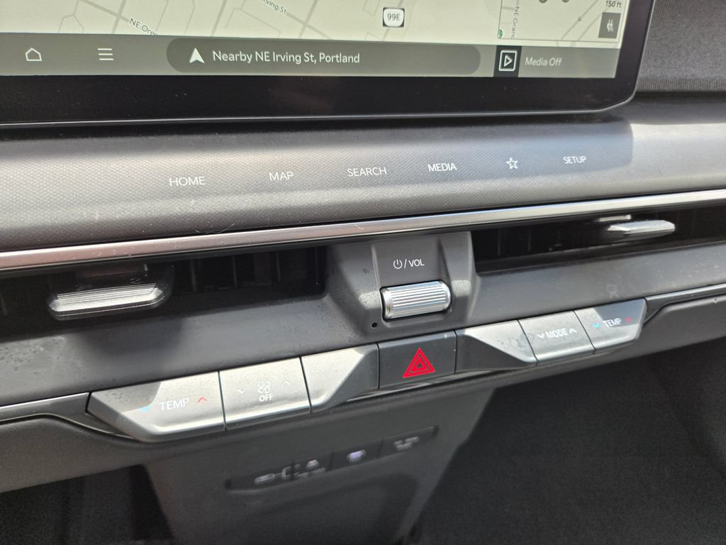 Certified 2024 Kia EV9 Wind AWD/4WD image 33