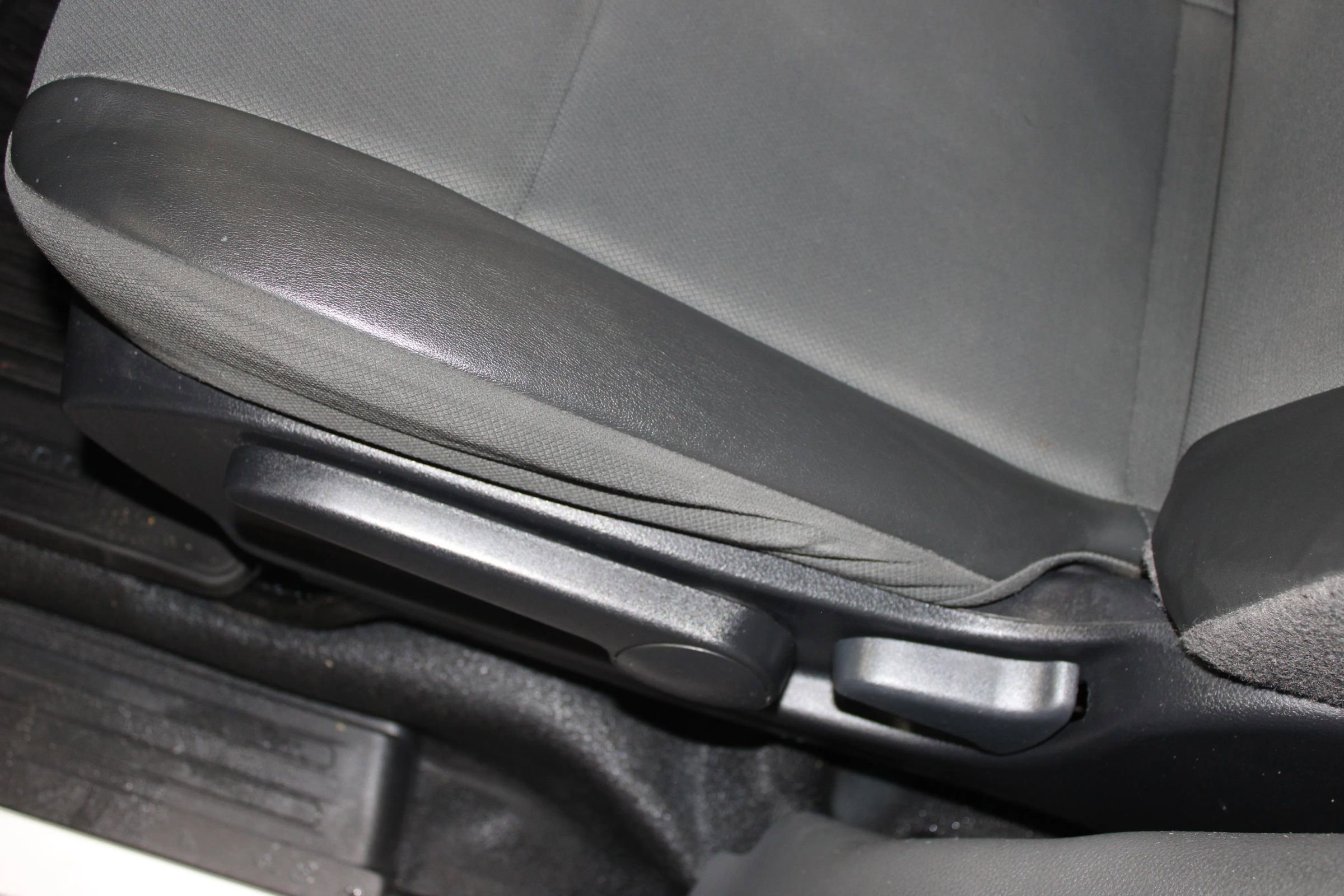Used 2019 Nissan NV200 S image 9