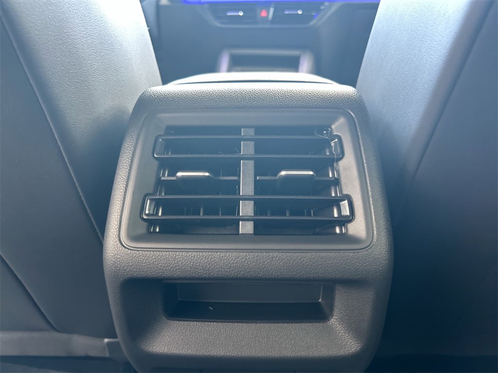 New 2026 Volkswagen Tiguan SE R-Line image 42