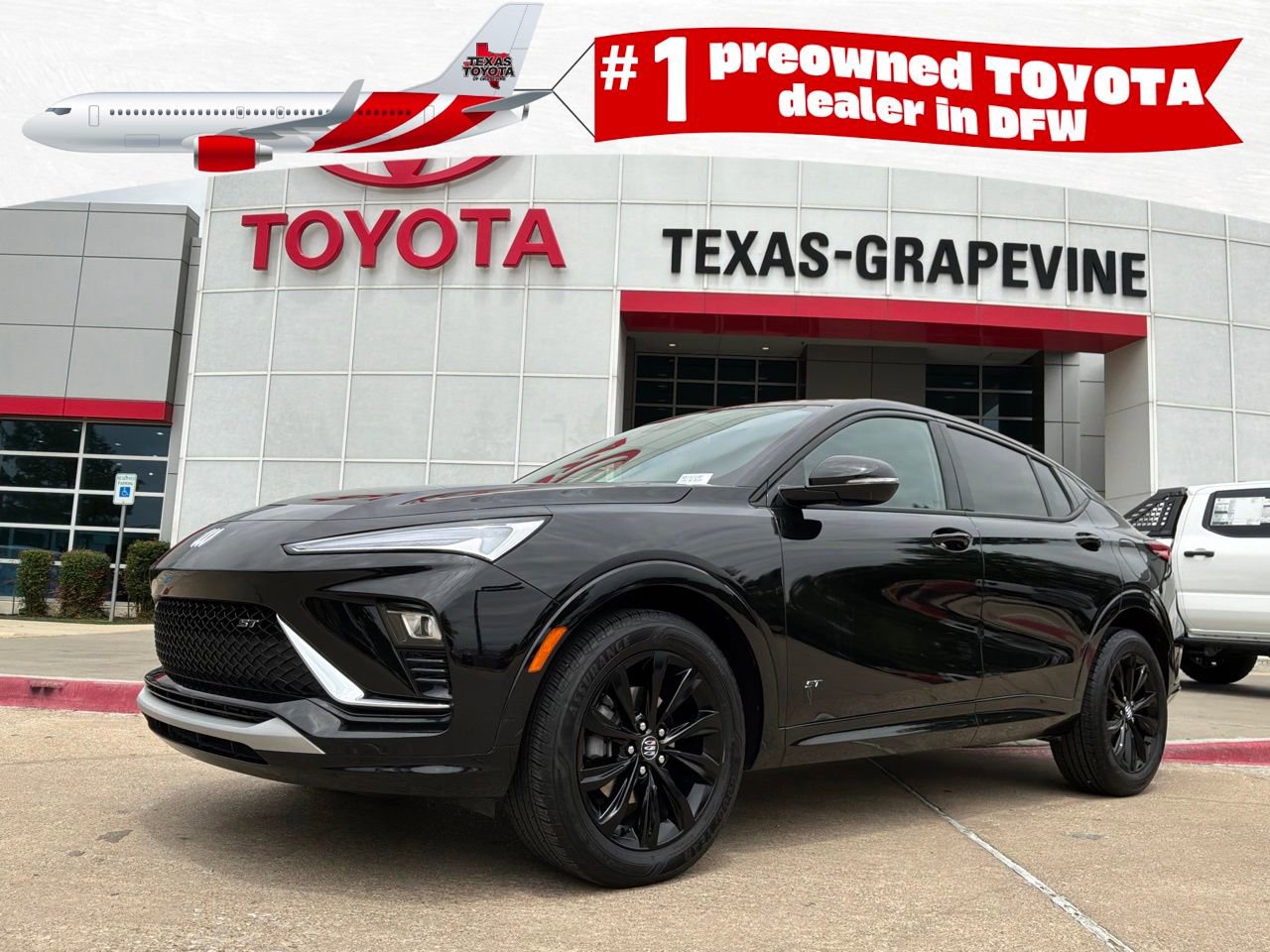 Used 2025 Buick Envista Sport Touring image 1