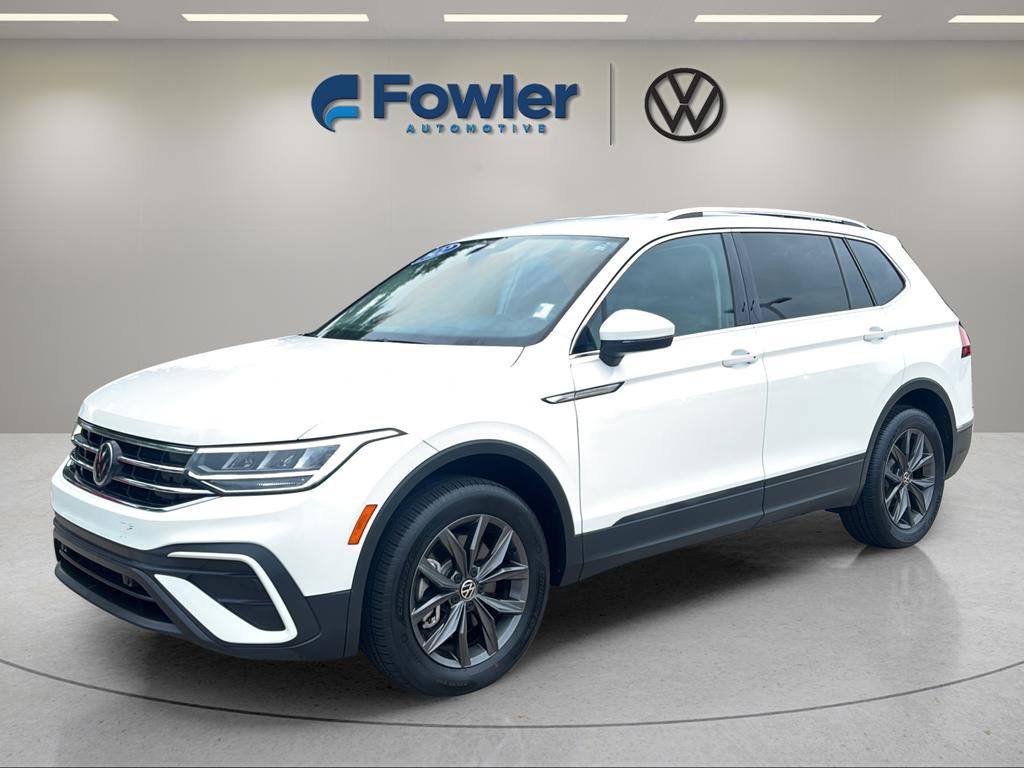 Used 2022 Volkswagen Tiguan SE FWD image 3