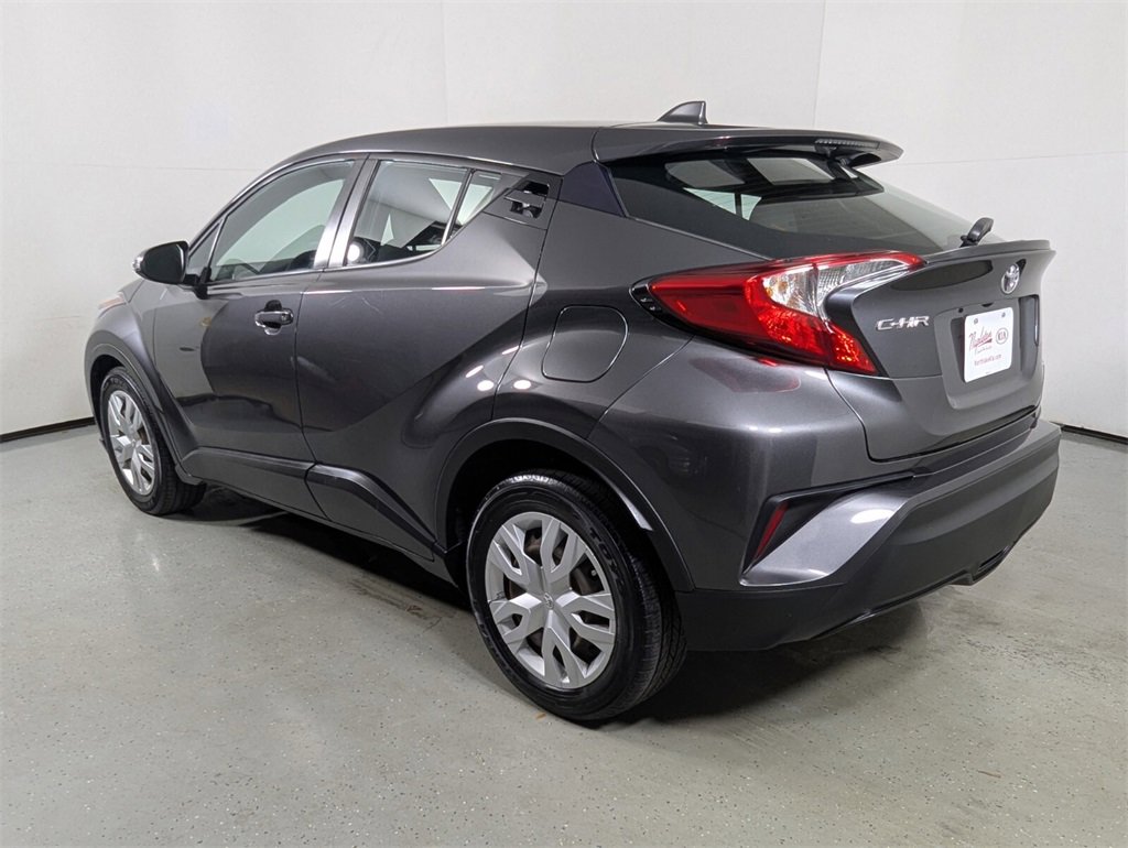 Used 2021 Toyota C-HR LE image 5