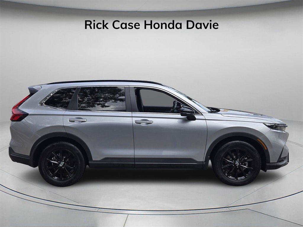 Used 2024 Honda CR-V Sport-L image 3