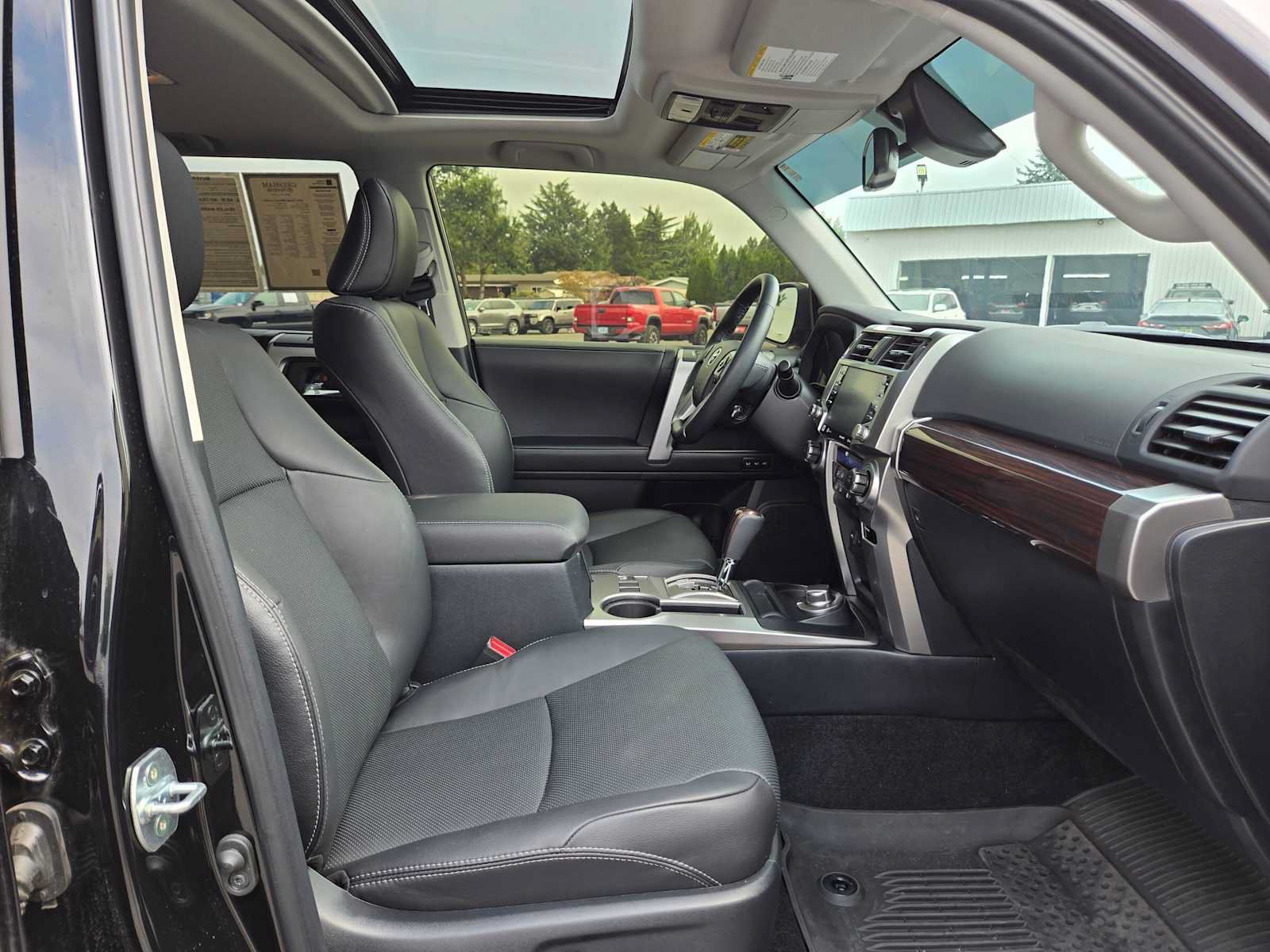 Certified 2024 Toyota 4Runner Limited AWD/4WD image 12
