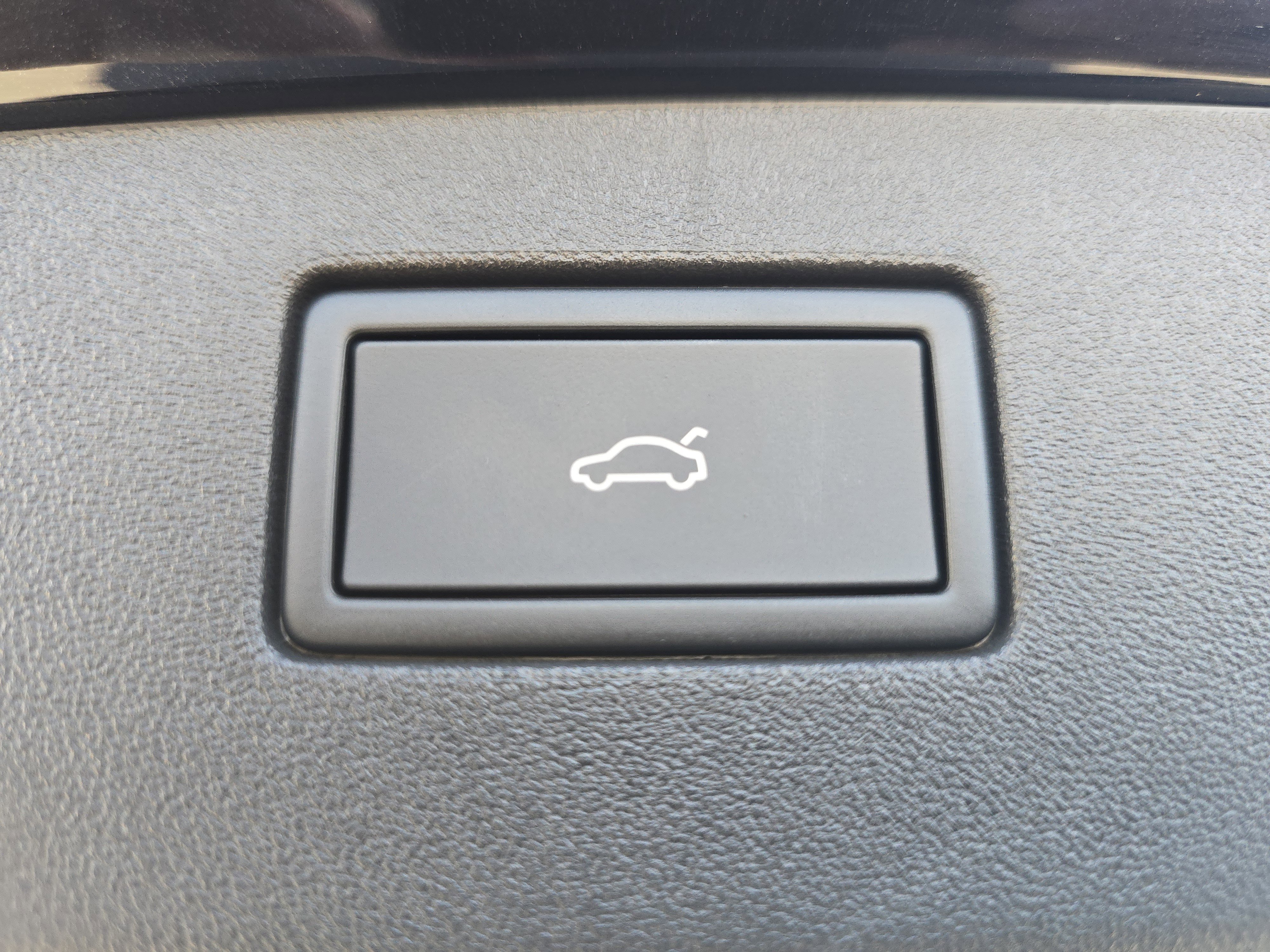 New 2025 Volkswagen Tiguan SE image 15