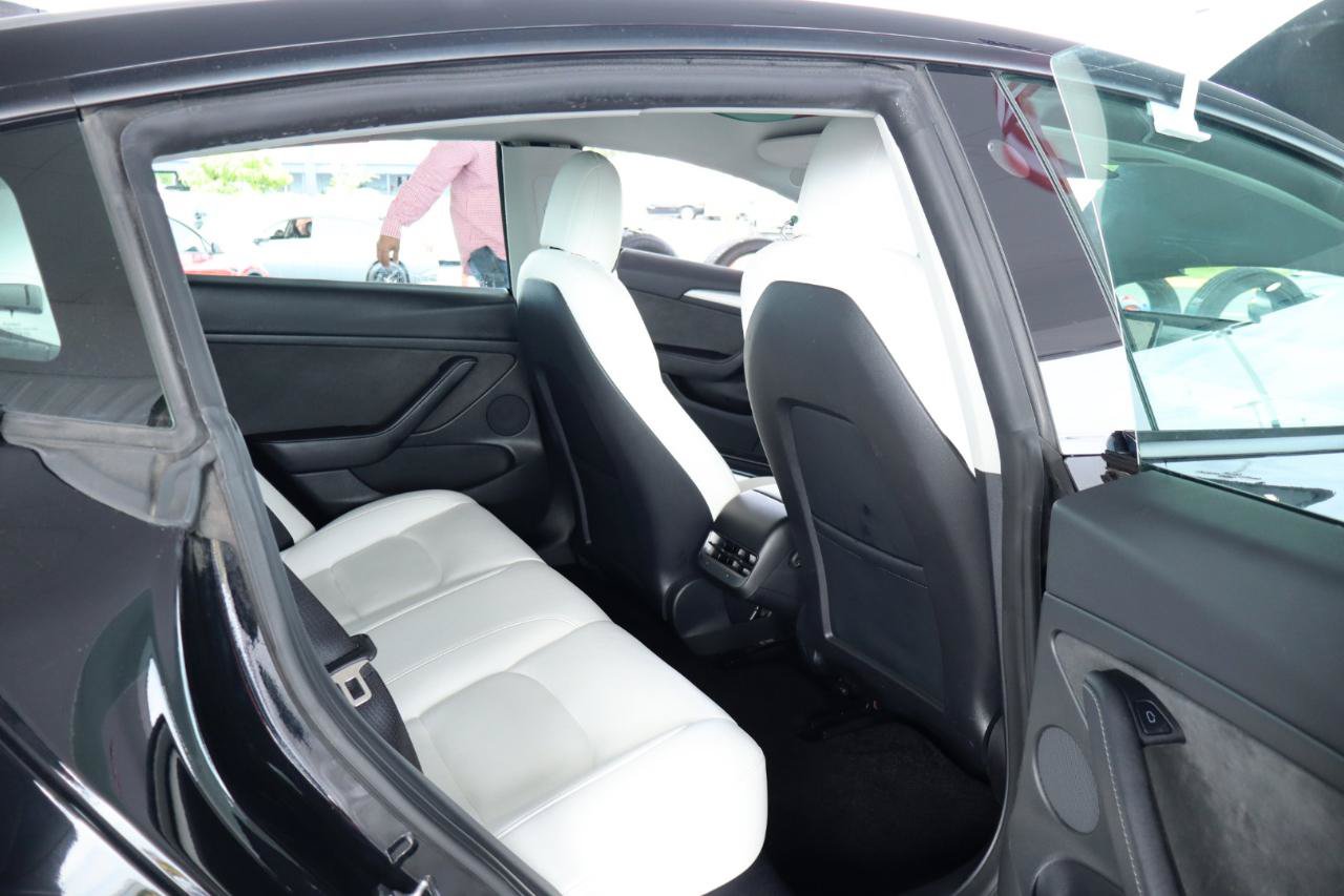 Used 2022 Tesla Model 3 RWD image 32