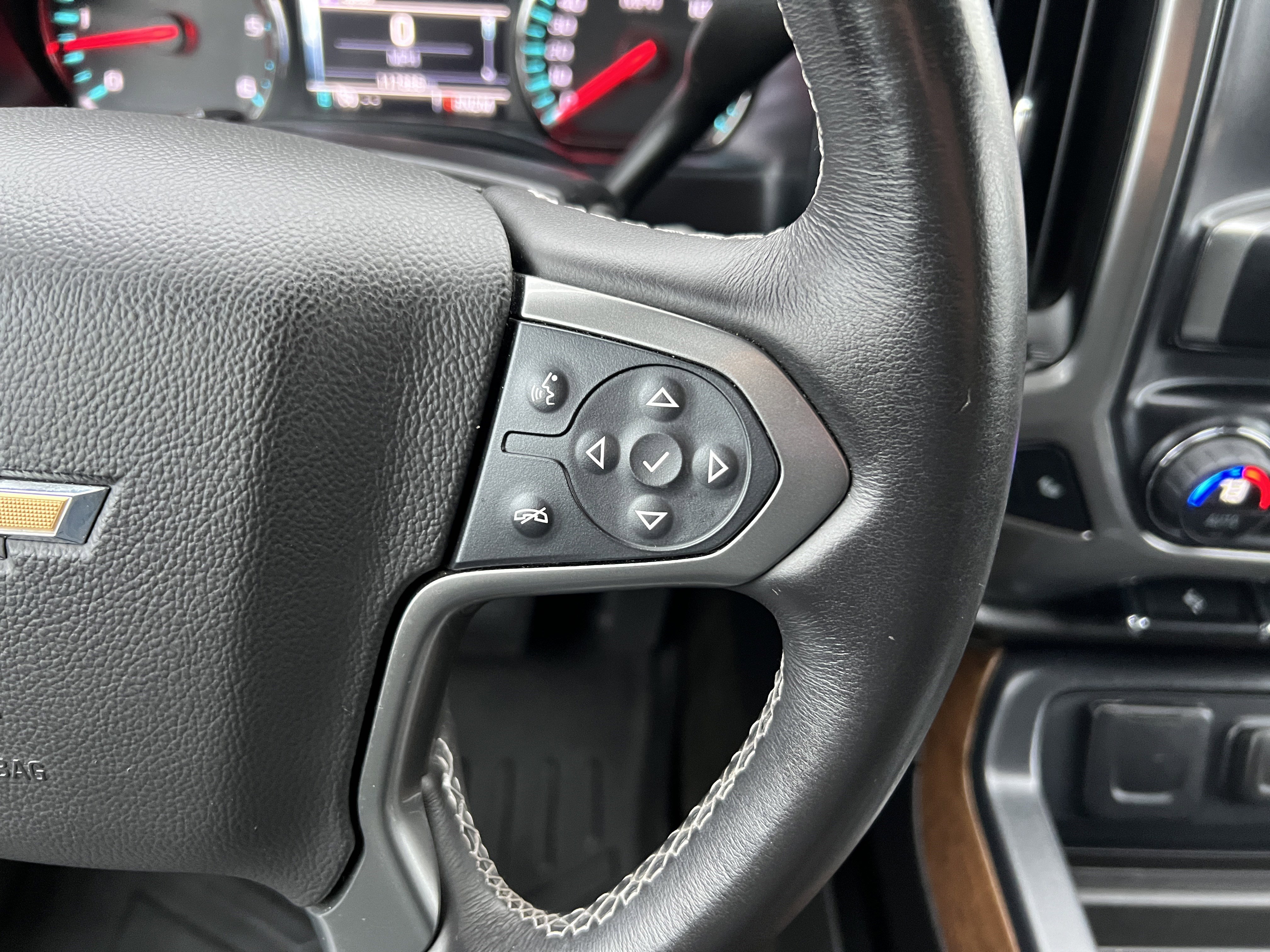 Used 2015 Chevrolet Silverado 1500 LTZ w/ LTZ Plus Package image 25