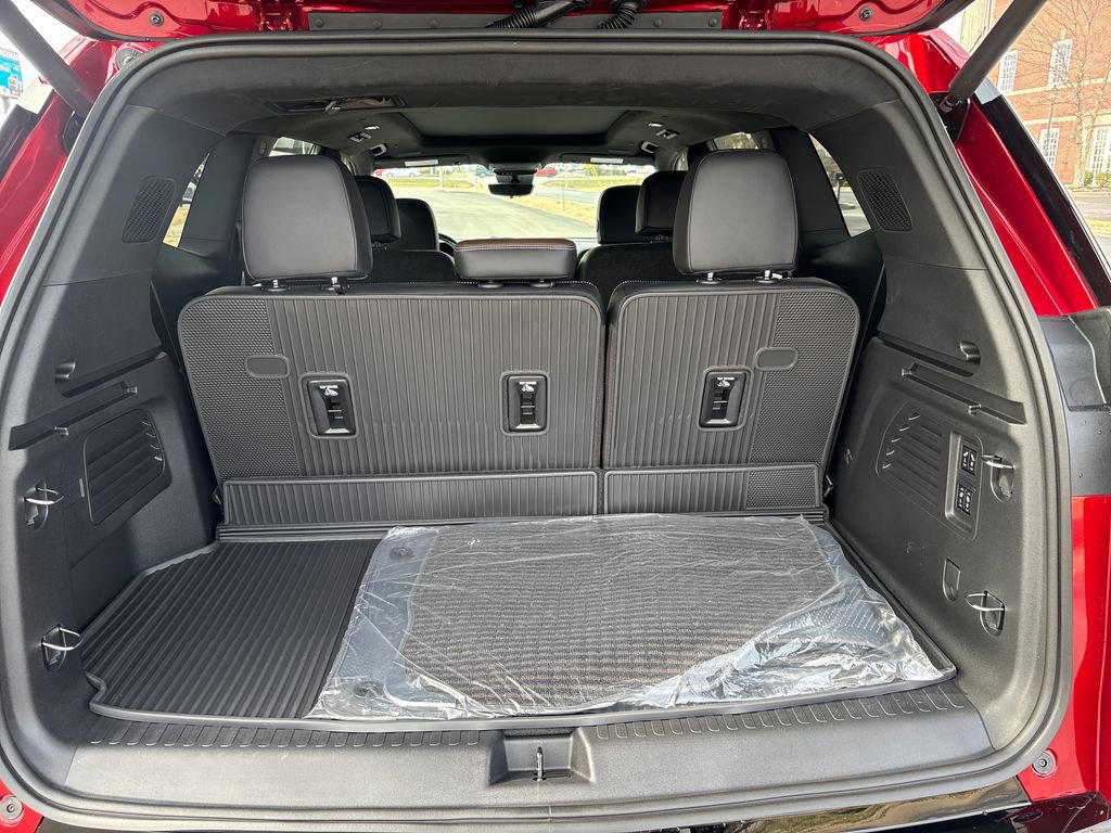 New 2026 GMC Acadia Denali Ultimate w/ LPO, Floor Liner Package image 45