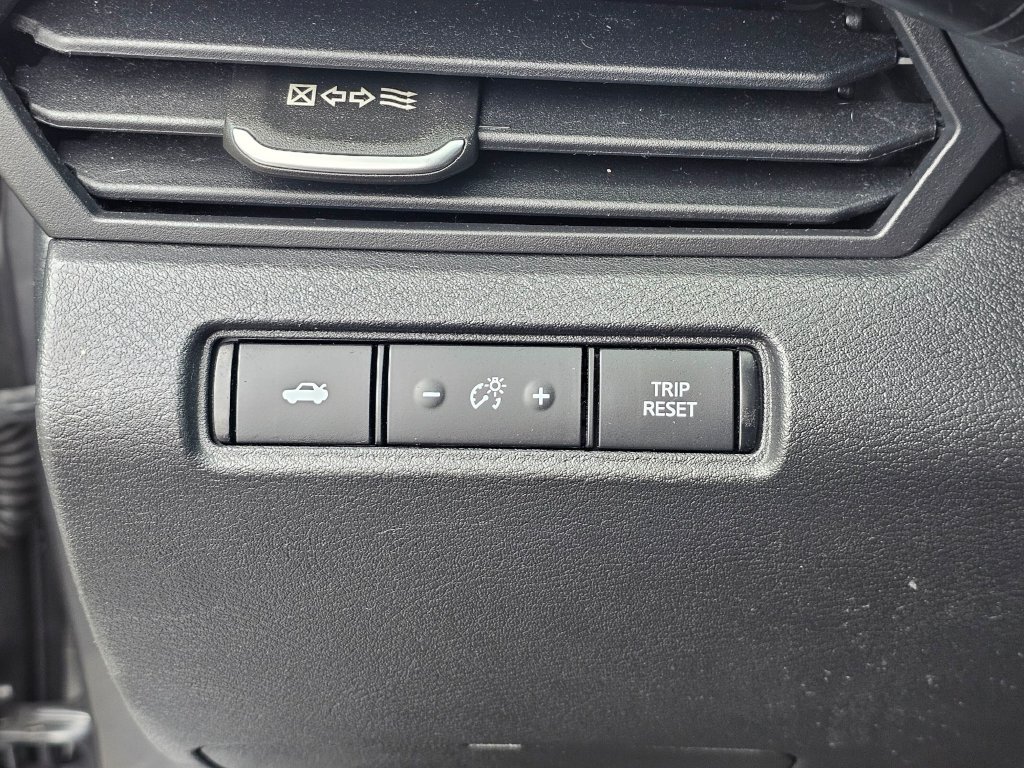 Used 2020 Nissan Altima 2.5 S FWD image 25