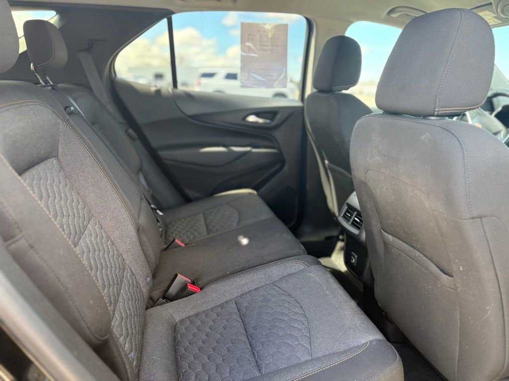 Used 2020 Chevrolet Equinox LT w/ Driver Convenience Package image 27