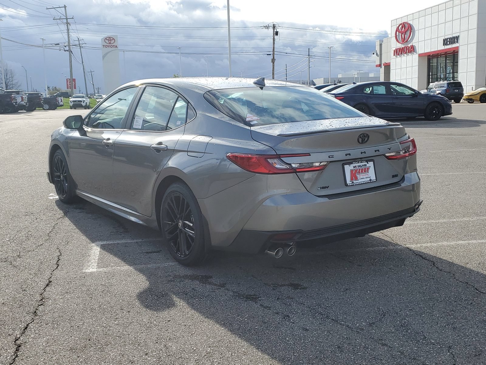 New 2026 Toyota Camry SE w/ Convenience Package FWD image 3