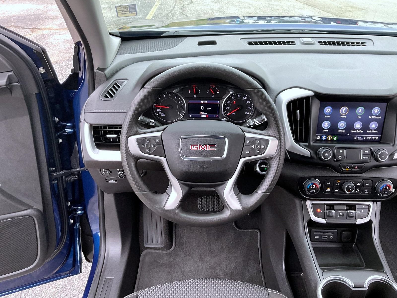 Used 2022 GMC Terrain SLE w/ Driver Convenience Package AWD/4WD image 11
