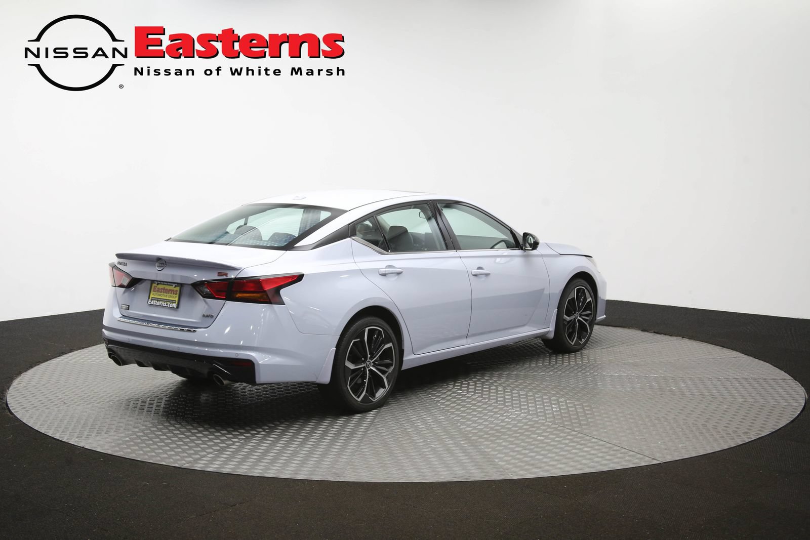 Used 2023 Nissan Altima 2.5 SR AWD/4WD image 39