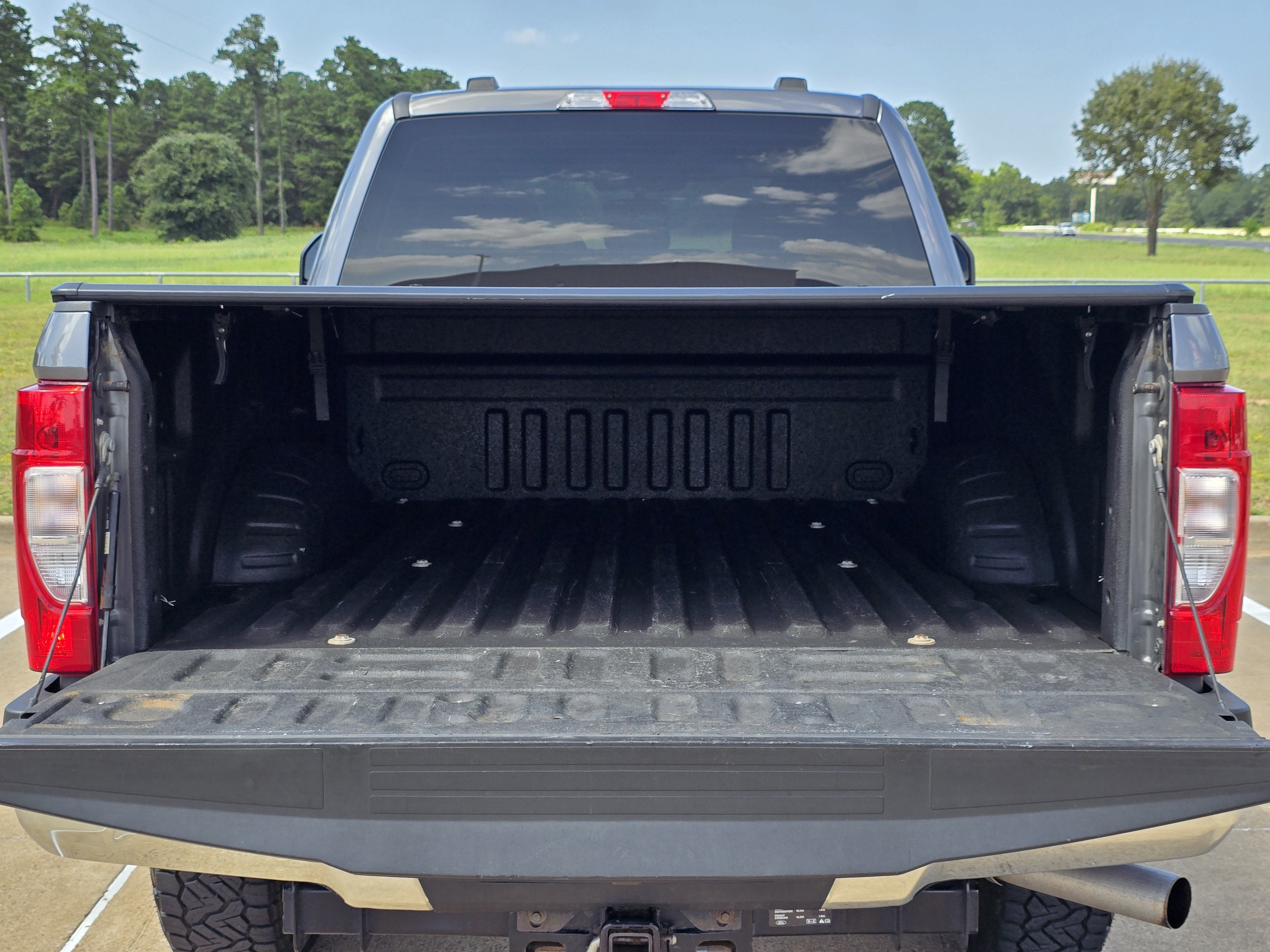 Used 2021 Ford F250 XL w/ STX Appearance Package AWD/4WD image 12
