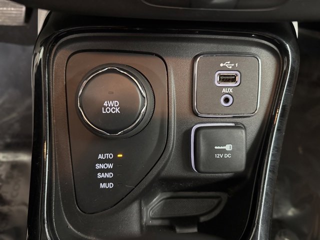 Used 2020 Jeep Compass Limited image 24