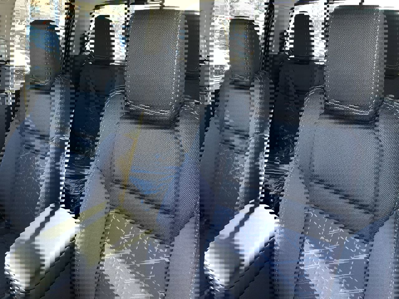 New 2026 Nissan Frontier SV w/ Tow Package image 21