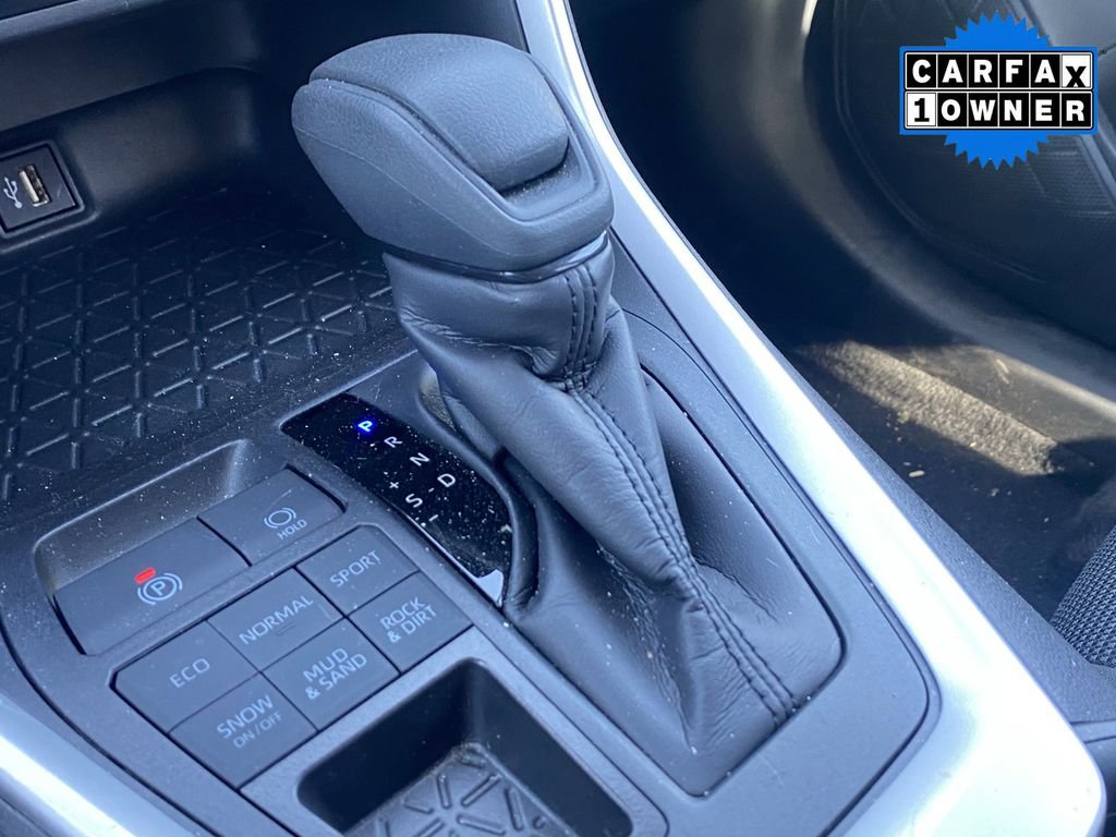 Certified 2025 Toyota RAV4 LE image 10