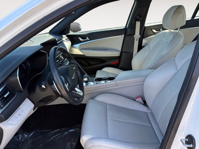 Used 2023 Genesis G70 2.0T AWD/4WD image 9
