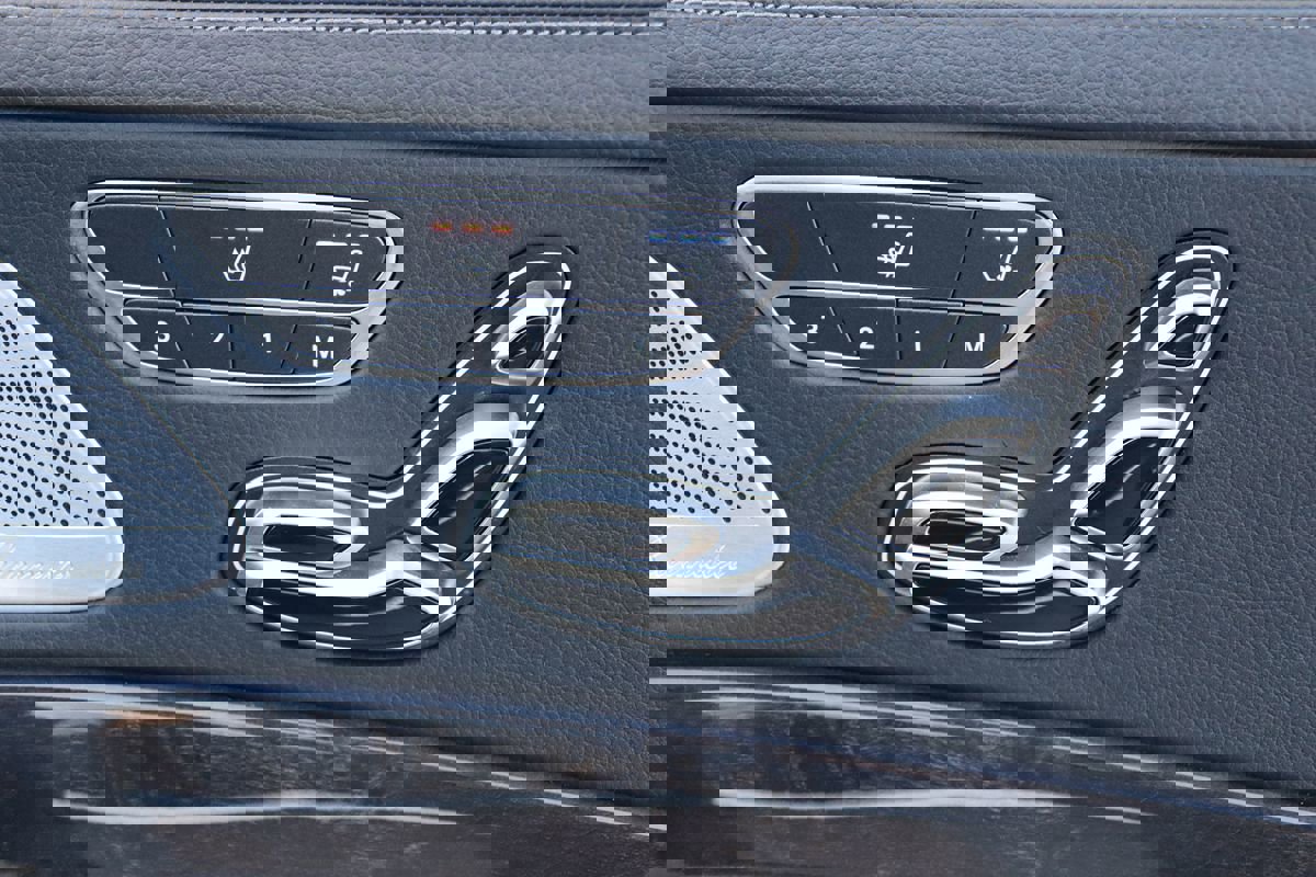 Used 2018 Mercedes-Benz S 450 Sedan image 44