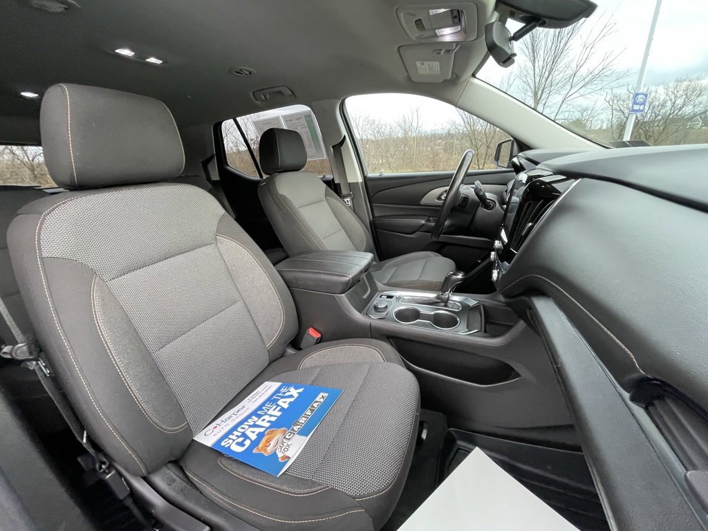 Used 2018 Chevrolet Traverse LT image 13