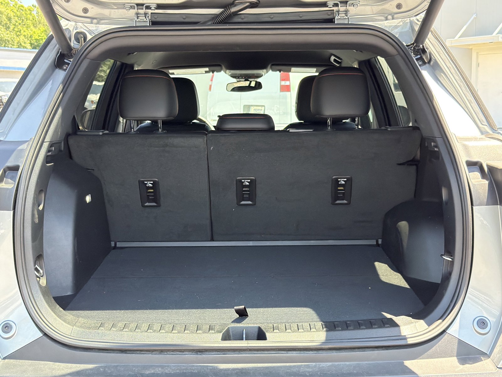 Used 2026 Chevrolet Equinox RS w/ Convenience Package III FWD image 32