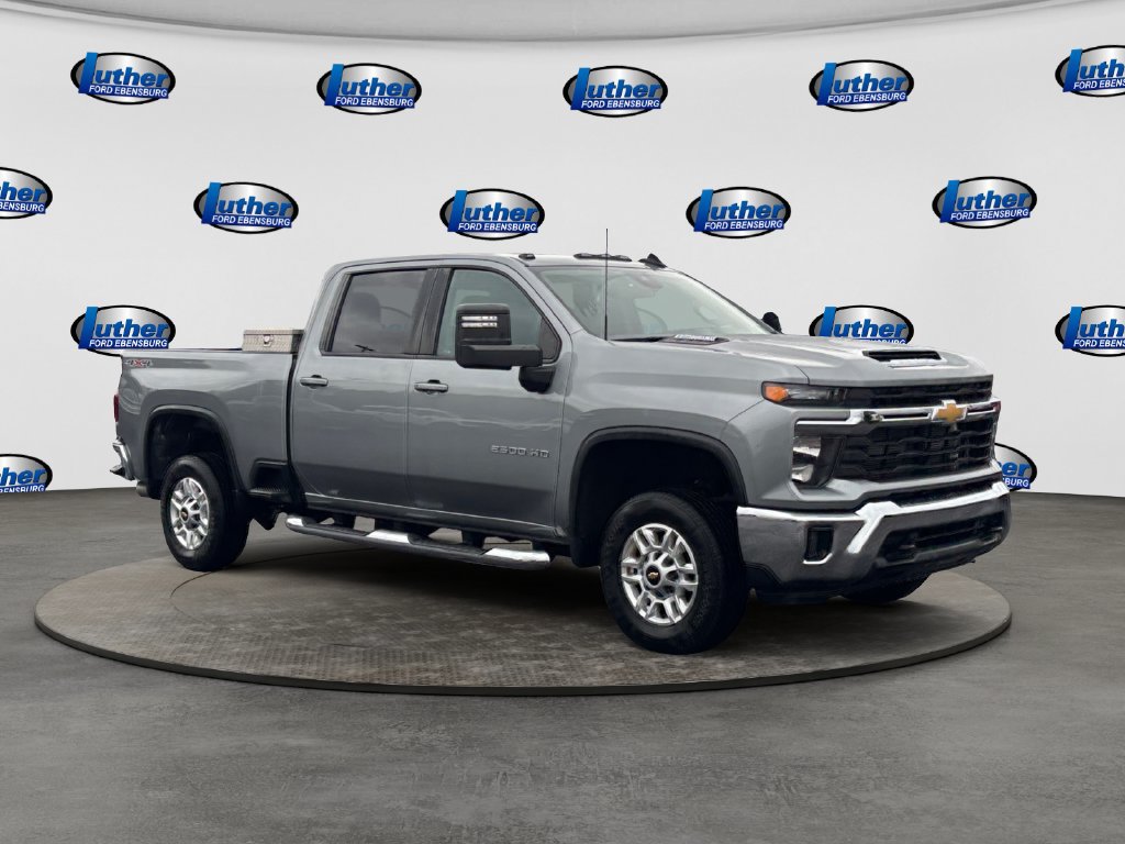 Used 2024 Chevrolet Silverado 2500 LT w/ Convenience Package AWD/4WD image 7