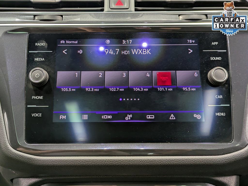 Used 2022 Volkswagen Tiguan SE R-Line image 14