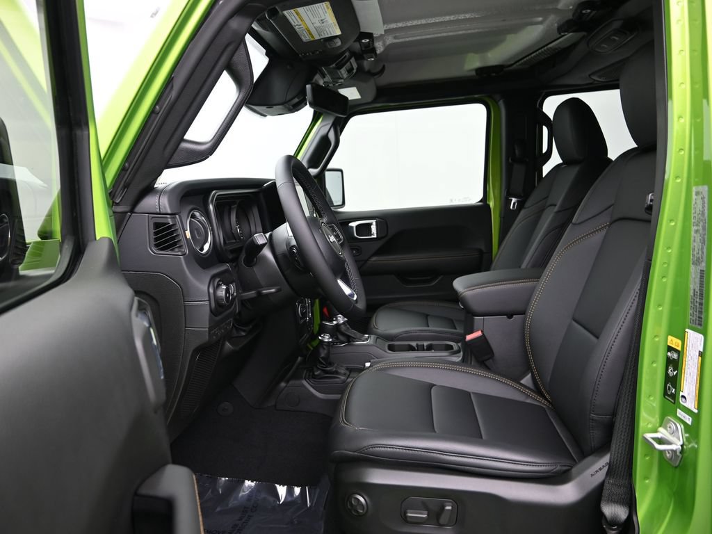 New 2026 Jeep Wrangler Unlimited Sahara AWD/4WD image 13