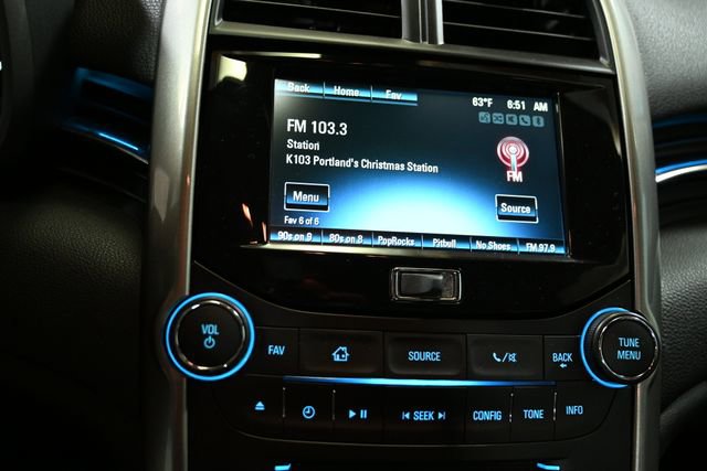 Used 2016 Chevrolet Malibu LT image 27