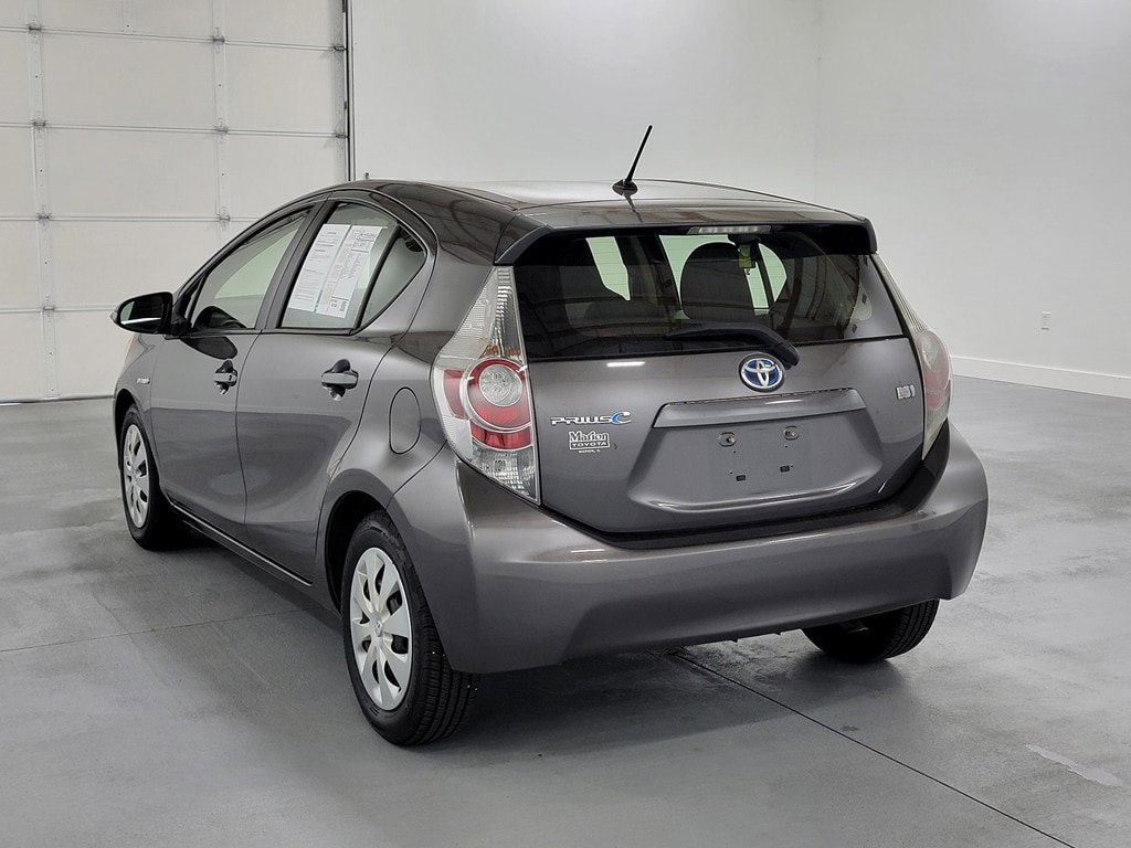 Used 2013 Toyota Prius C One FWD image 6