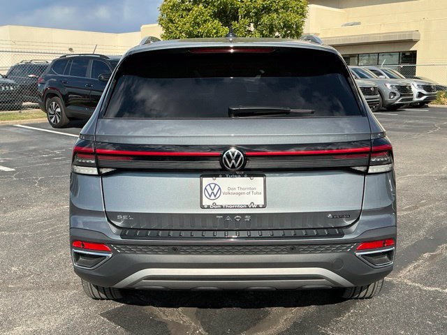 Certified 2025 Volkswagen Taos SEL AWD/4WD image 4