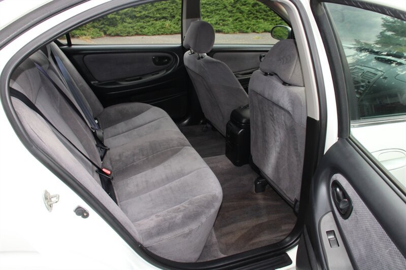 Used 2001 Nissan Maxima SE FWD image 6