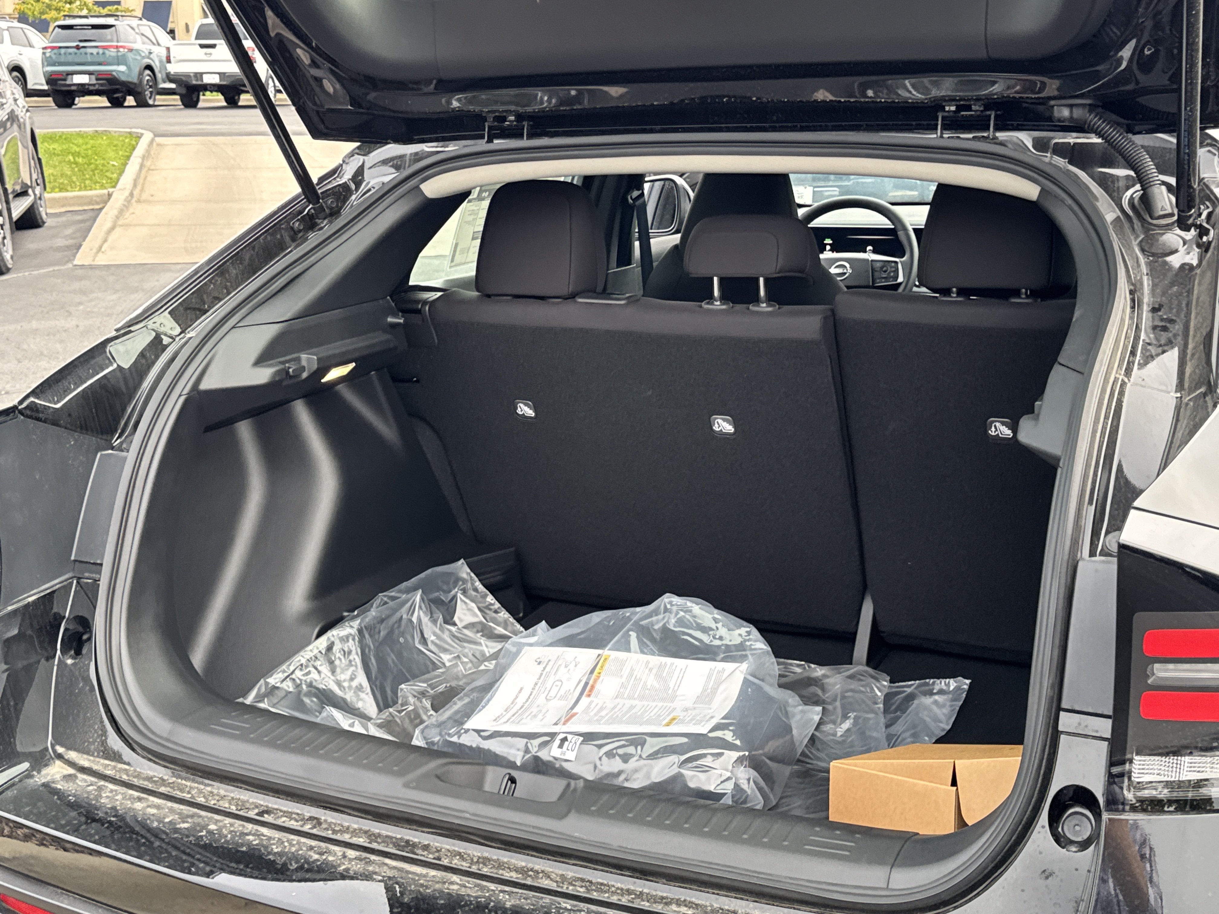 New 2026 Nissan Leaf w/ Floor Mat Package (S+) FWD image 17